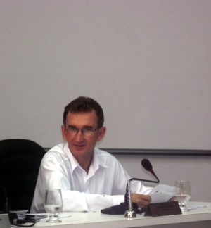colegio de lideres - roberto retira